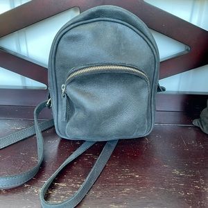 Roots Mini Chelsea backpack